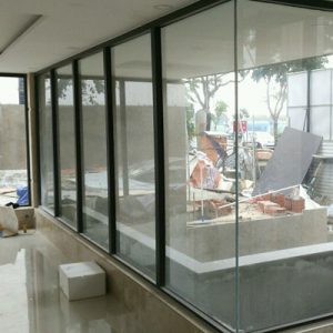 Báo Giá Vách Cố Định Nhôm Hệ 55 Vát Cạnh